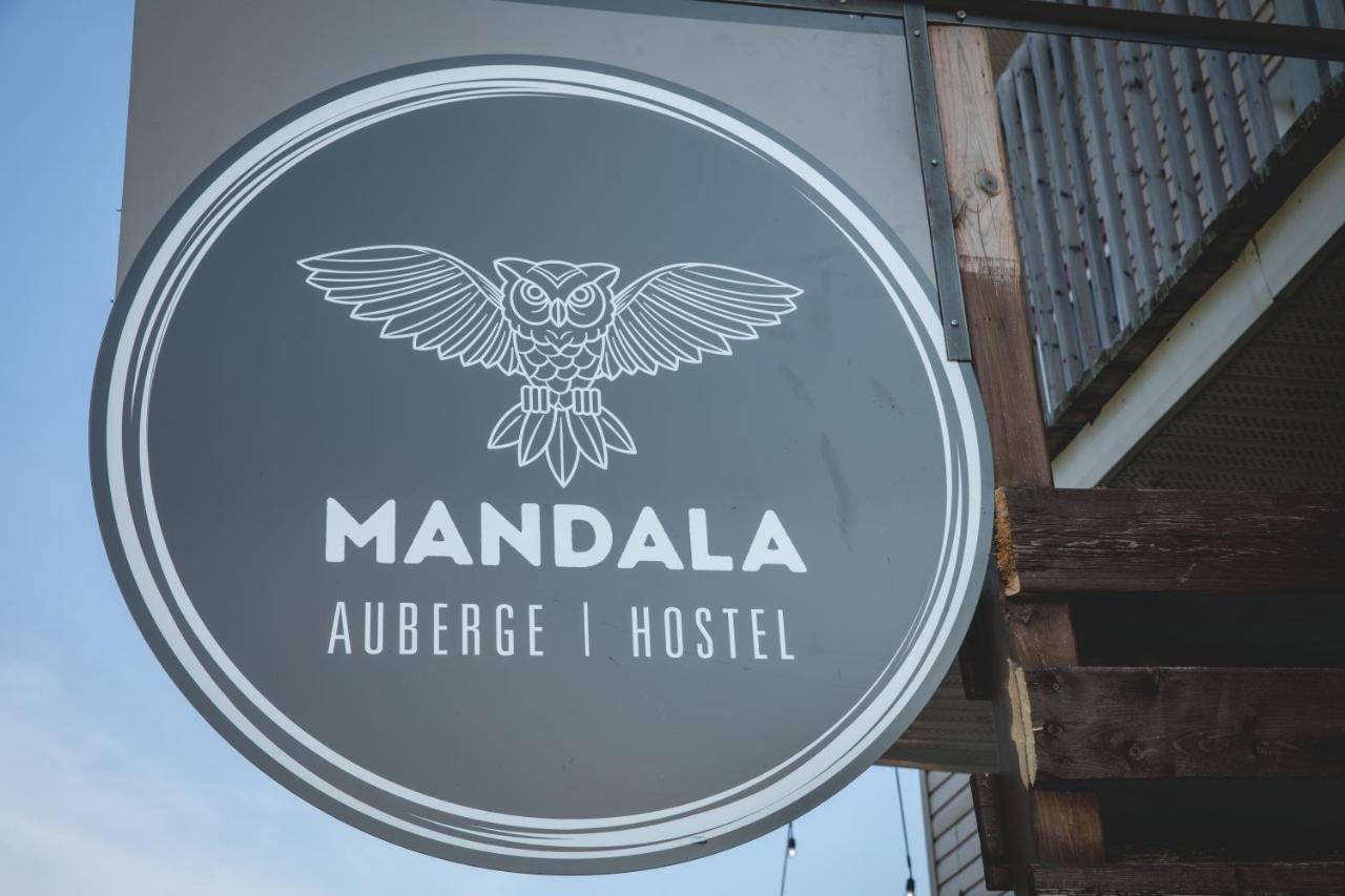 Auberge Mandala Saint Mathieu Du Parc Exterior photo